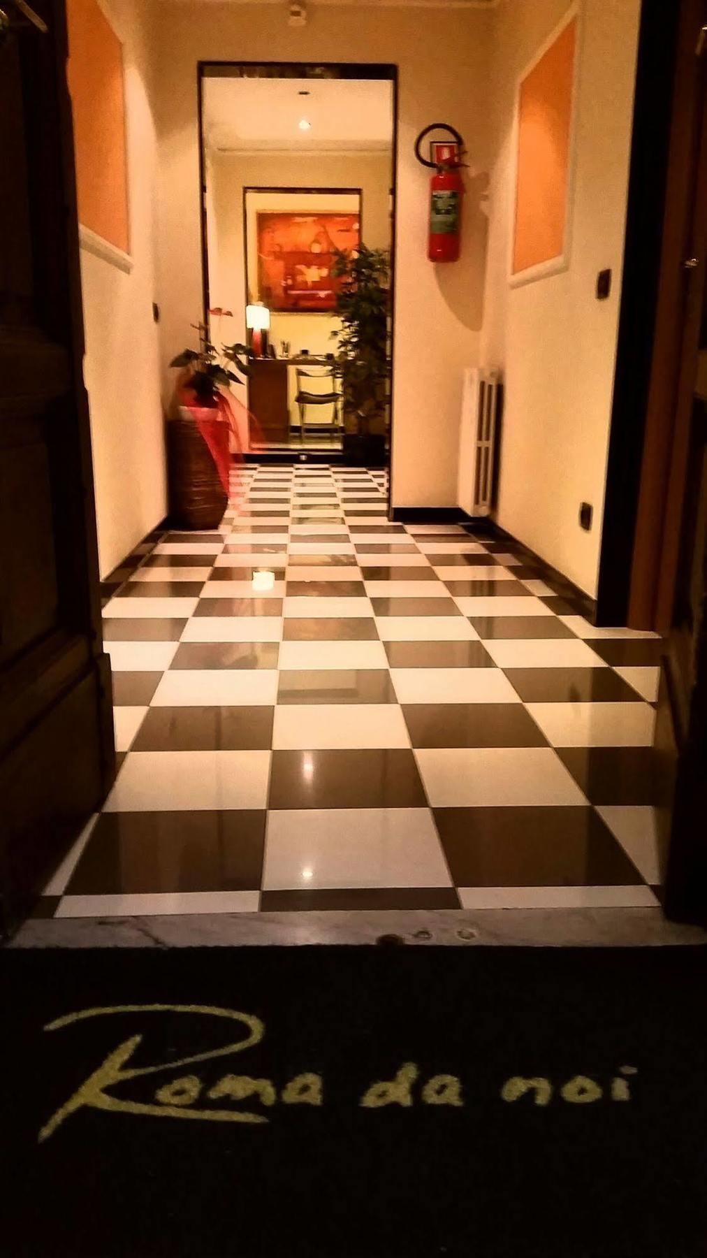 Roma Da Noi Bed and Breakfast Buitenkant foto